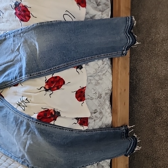 Jeans - Picture 3 of 3